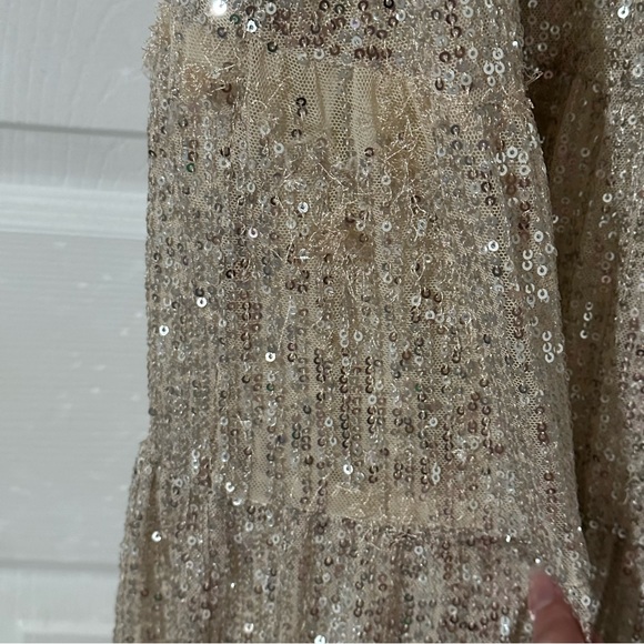 PinkBlush Champagne Sequins Short Sleeve Dress Size M - Picture 7 of 10